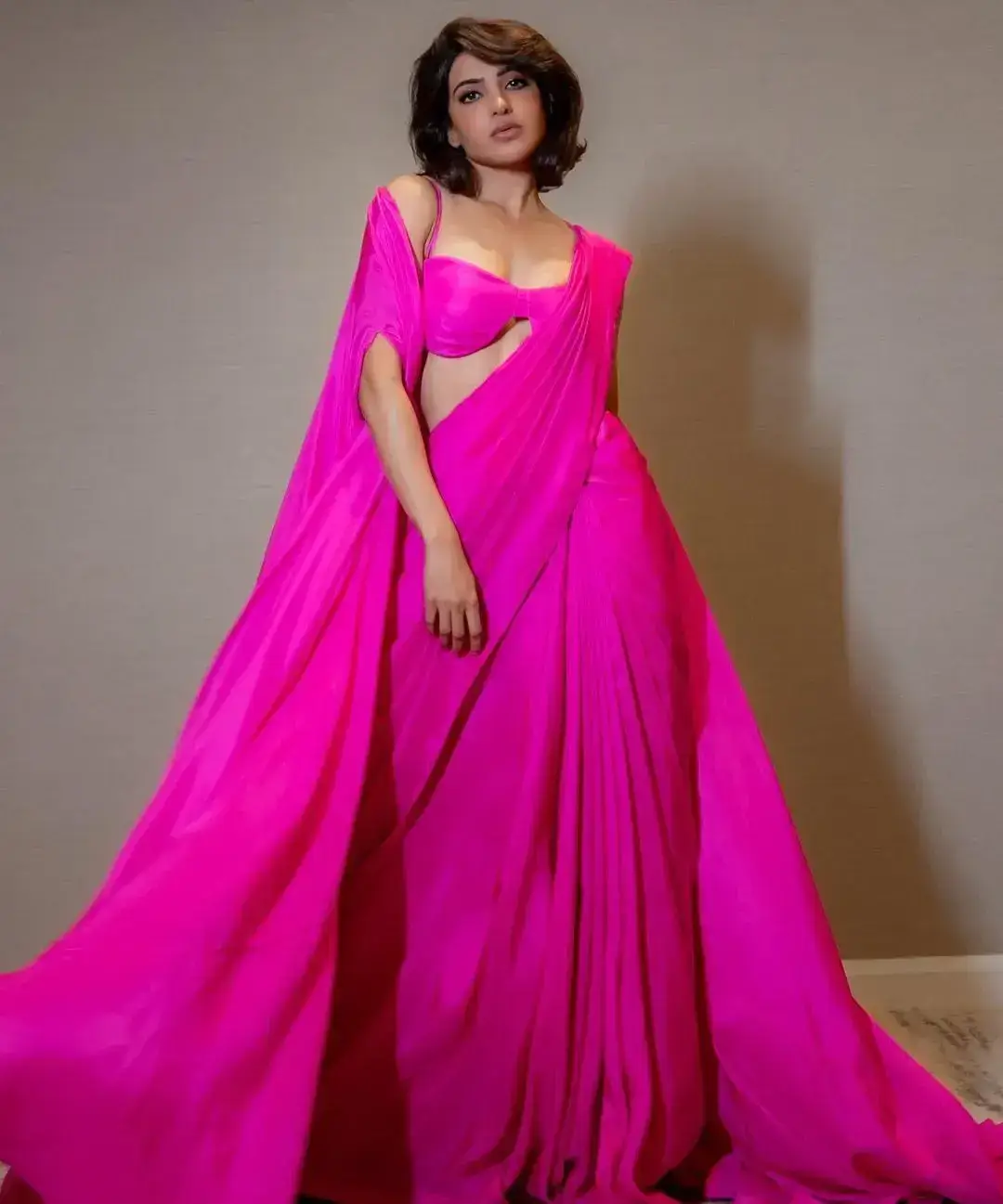 south indian heroine samantha in pink saree